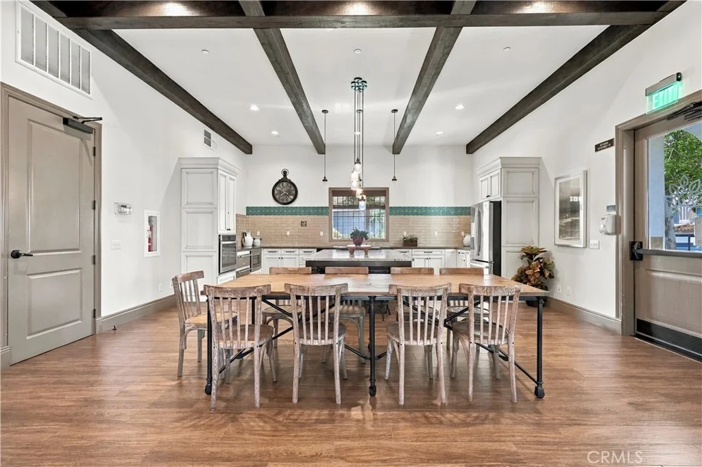 Photo of 881 Pear Court