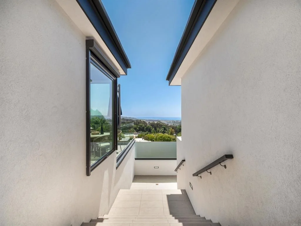 Photo of 1110 Solana Drive