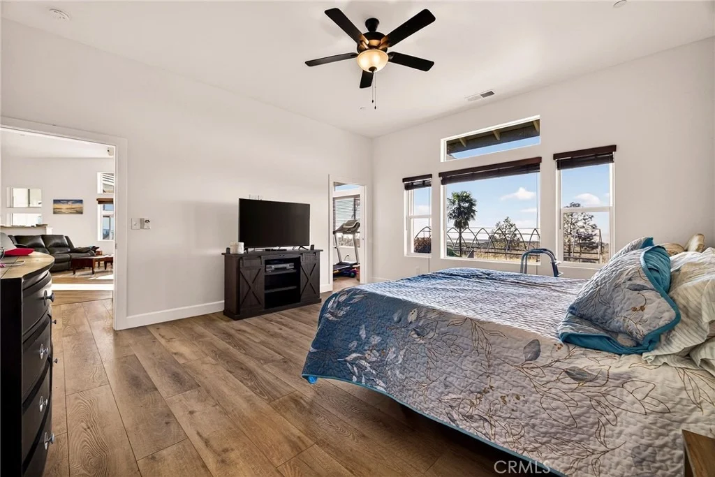 Photo of 4620 Sandpiper