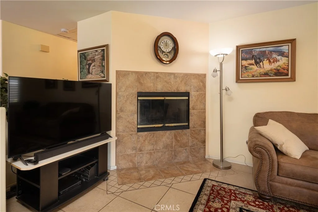 Photo of 1686 Lakeside
