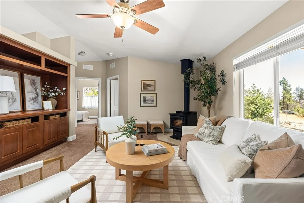 Photo of 5492 Edgewood Lane