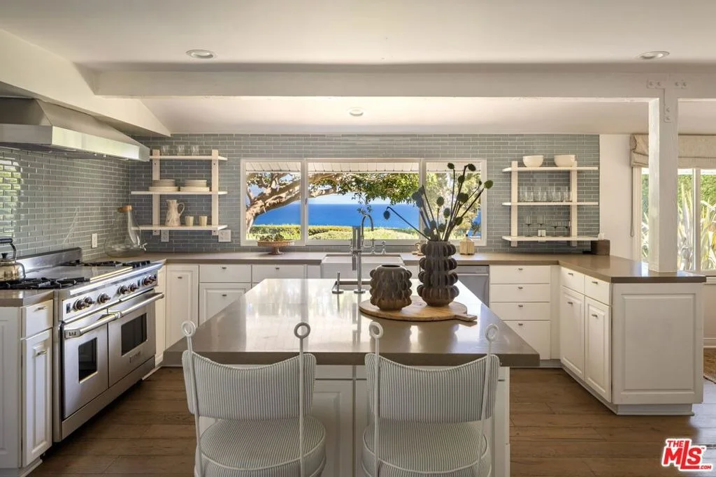 Photo of 29225 Cliffside Drive
