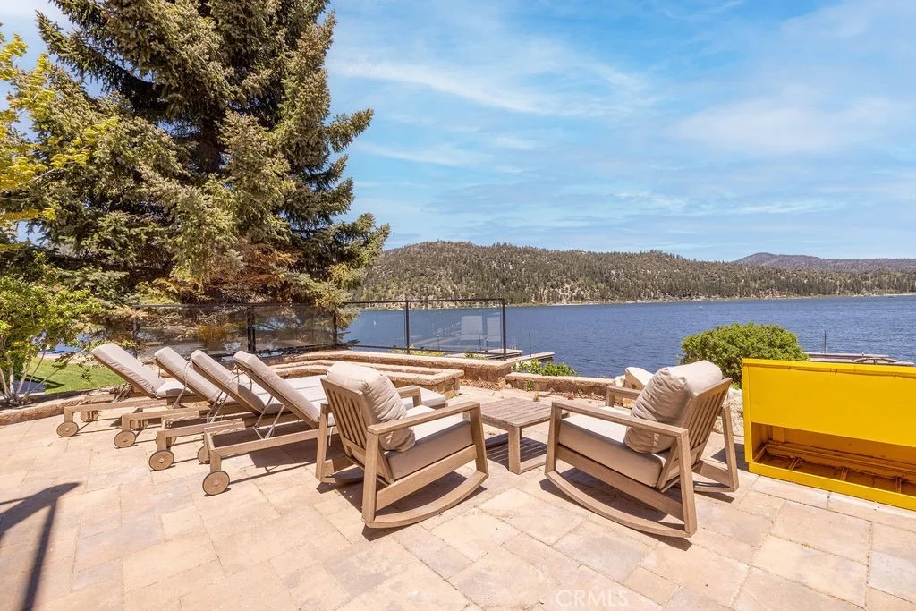 Photo of 659 Cove Drive