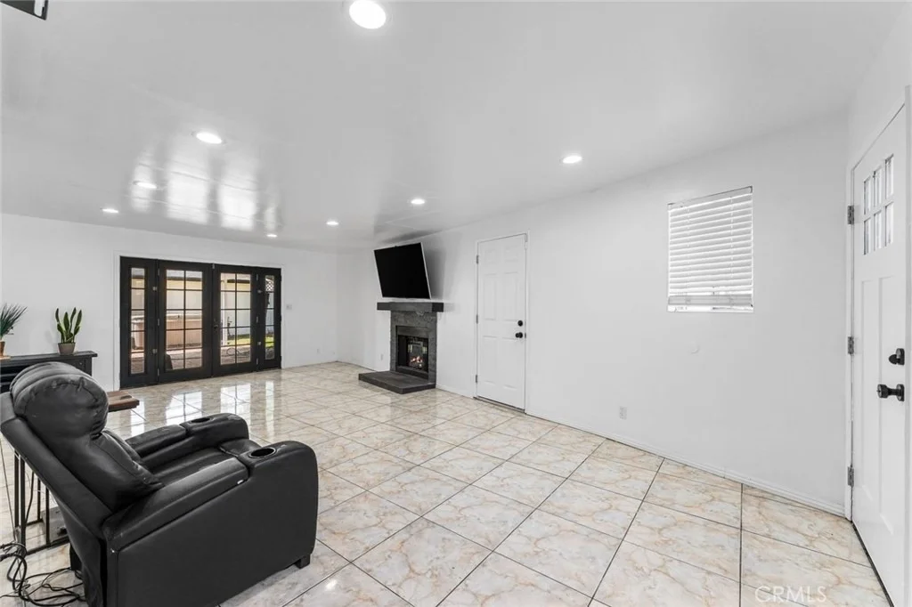 Photo of 7431 Vanalden