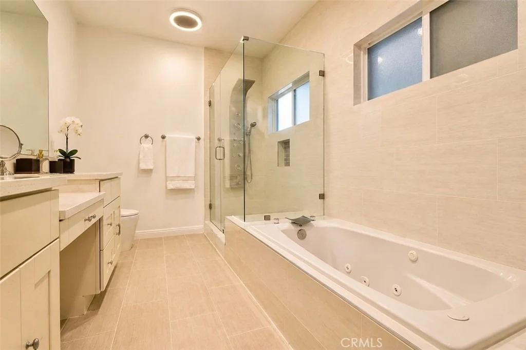 Photo of 6442 Sunside