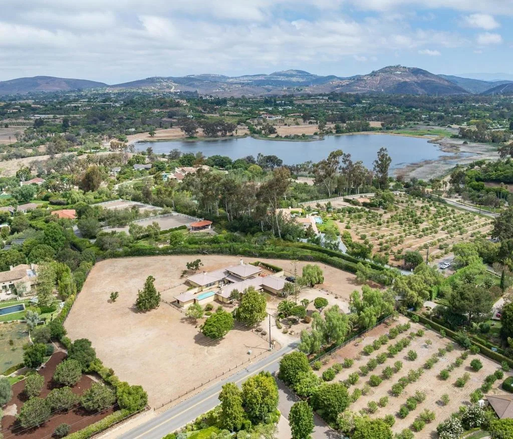 Photo of 6358 Lago Lindo