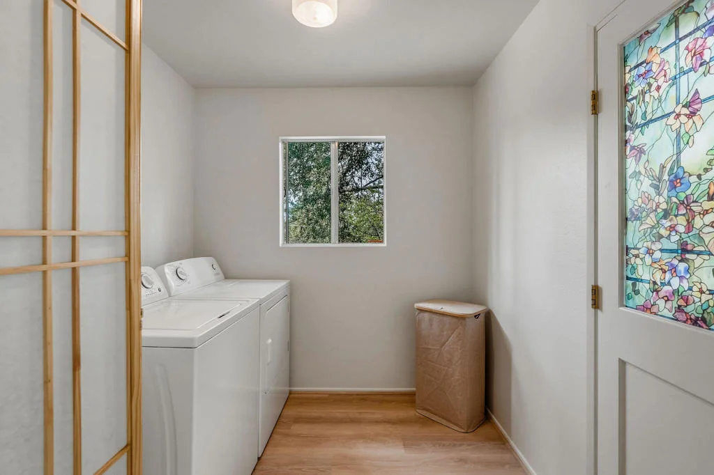 Photo of 25461 Glen Road
