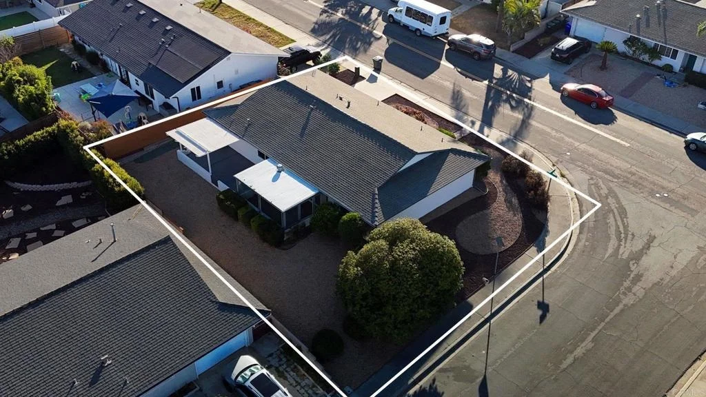Photo of 959 La Tierra Drive