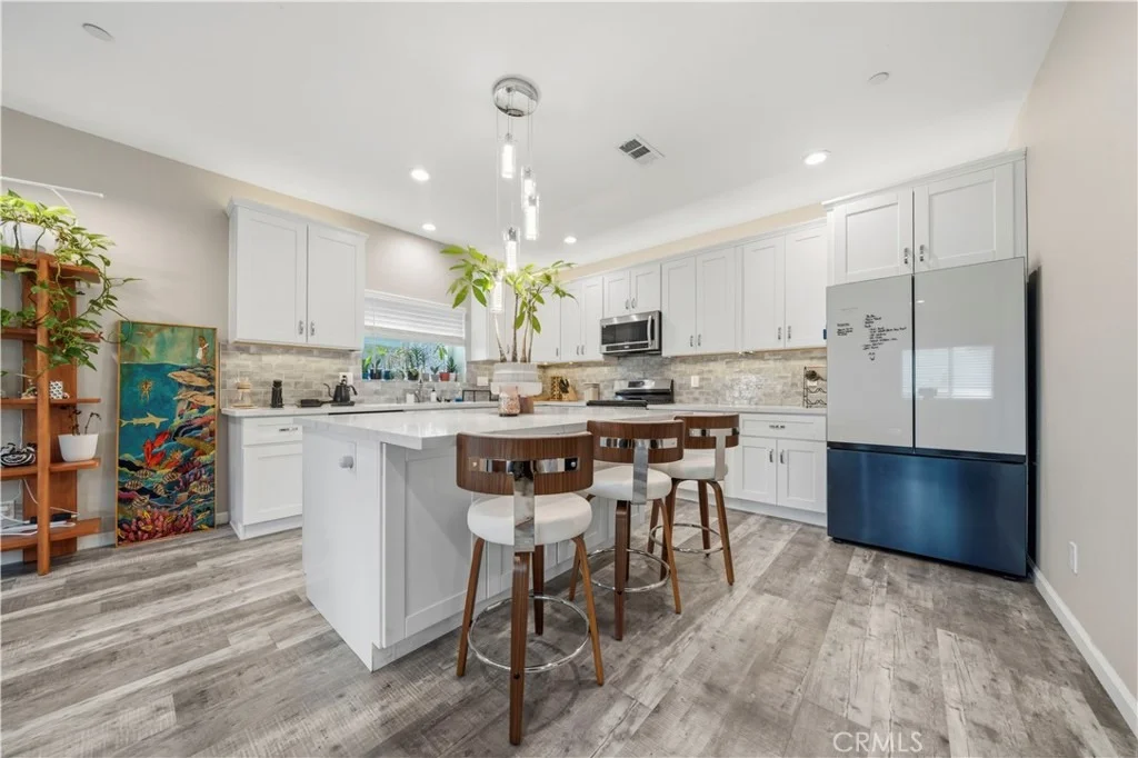 Photo of 1650 Paraiso