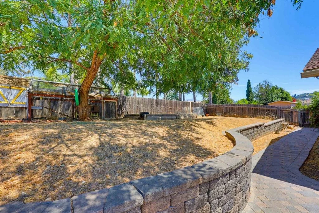Photo of 9744 Sierra Madre Road
