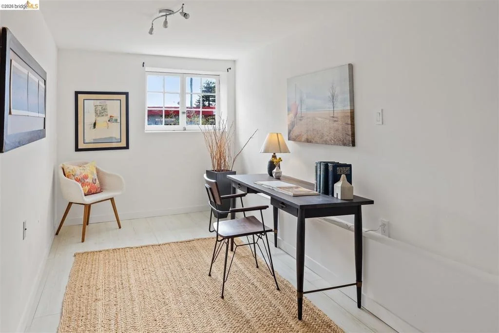 Photo of 355 Arlington Ave