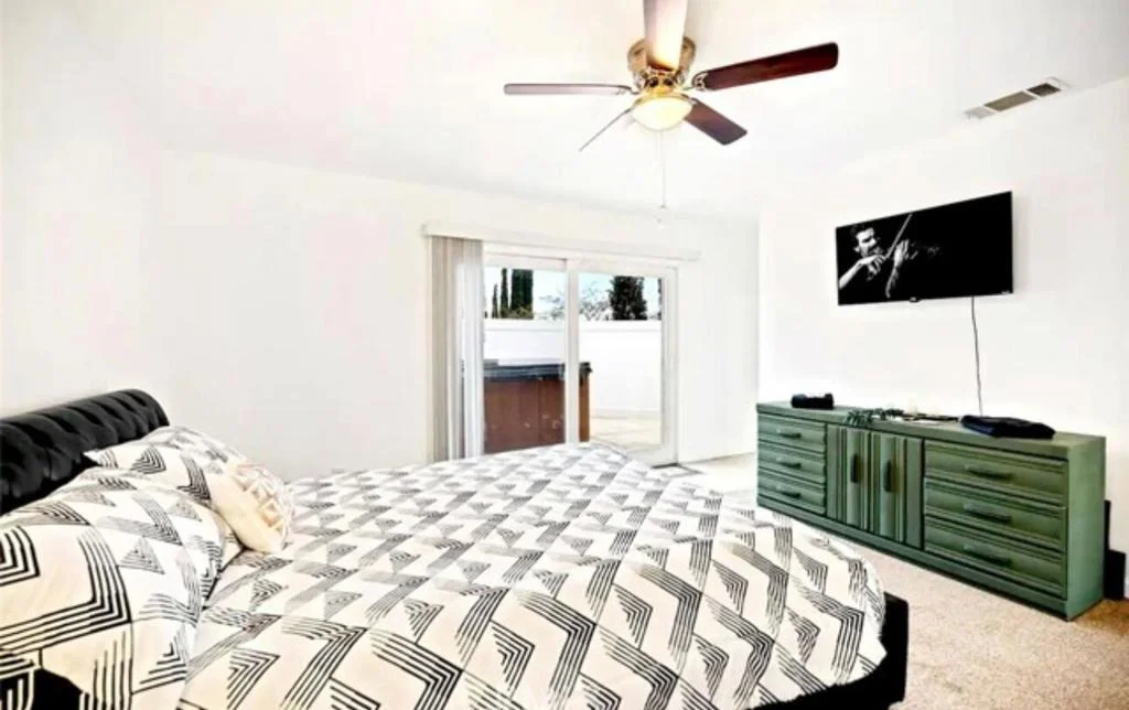 Photo of 8564 Taft Court