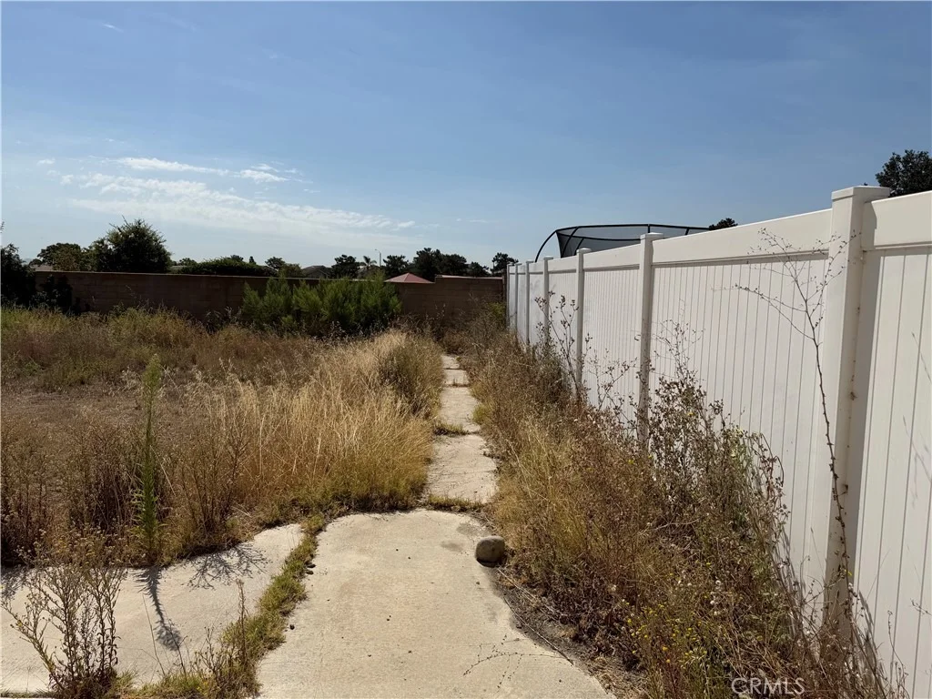 Photo of 1069 Redberry