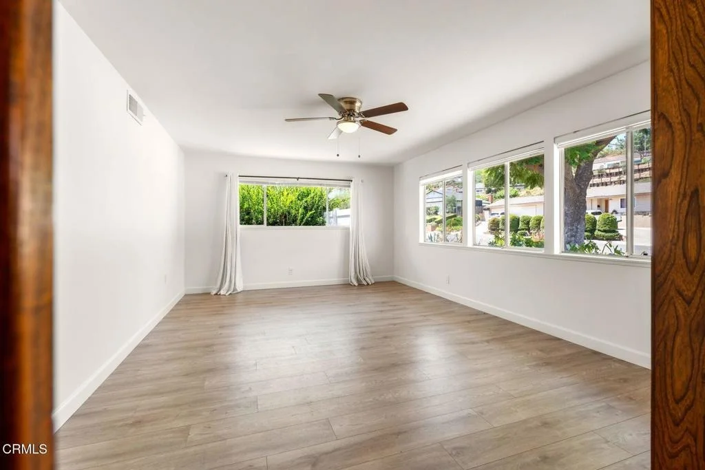 Photo of 438 E View Drive