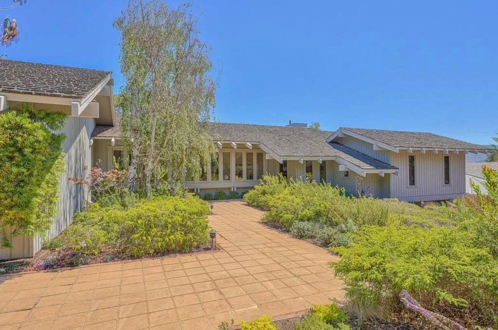 Photo of 25475 Loma Robles Drive