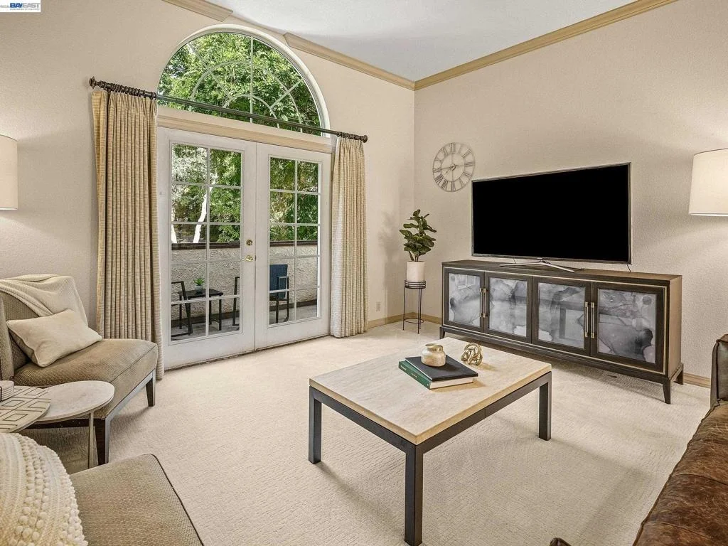 Photo of 8681 Winding Way