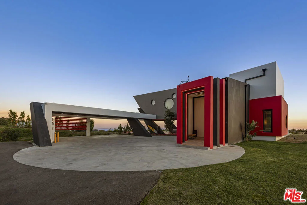 Photo of 2514 Cayman Road