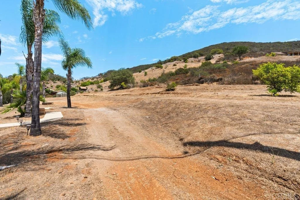 Photo of 2051 Rainbow Glen Road