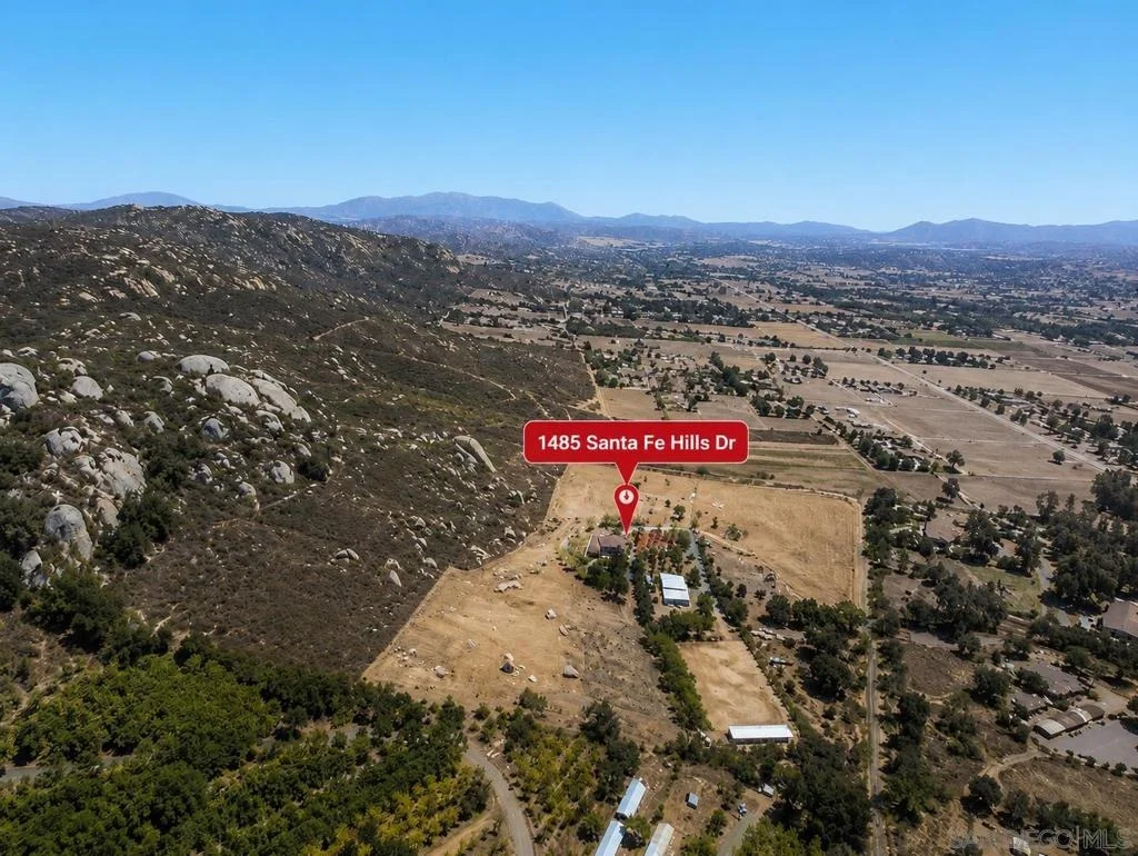 Photo of 1485 Santa Fe Hills