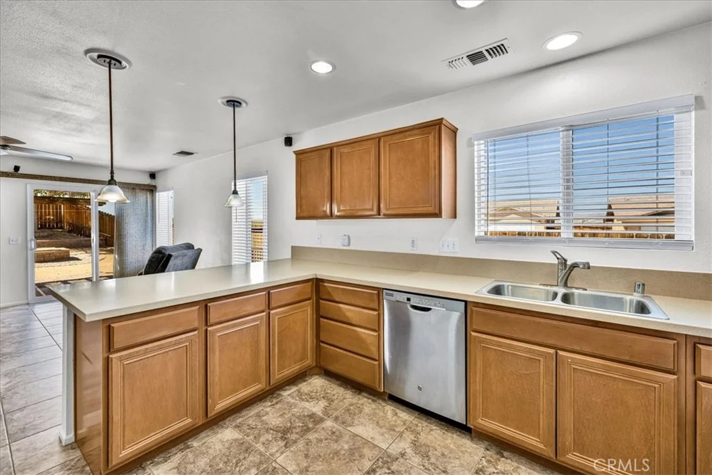 Photo of 5128 Split Rock Avenue