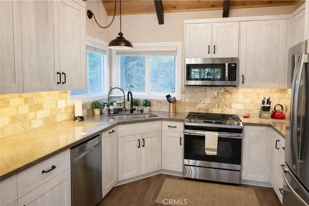 Photo of 27334 Pinewood Drive