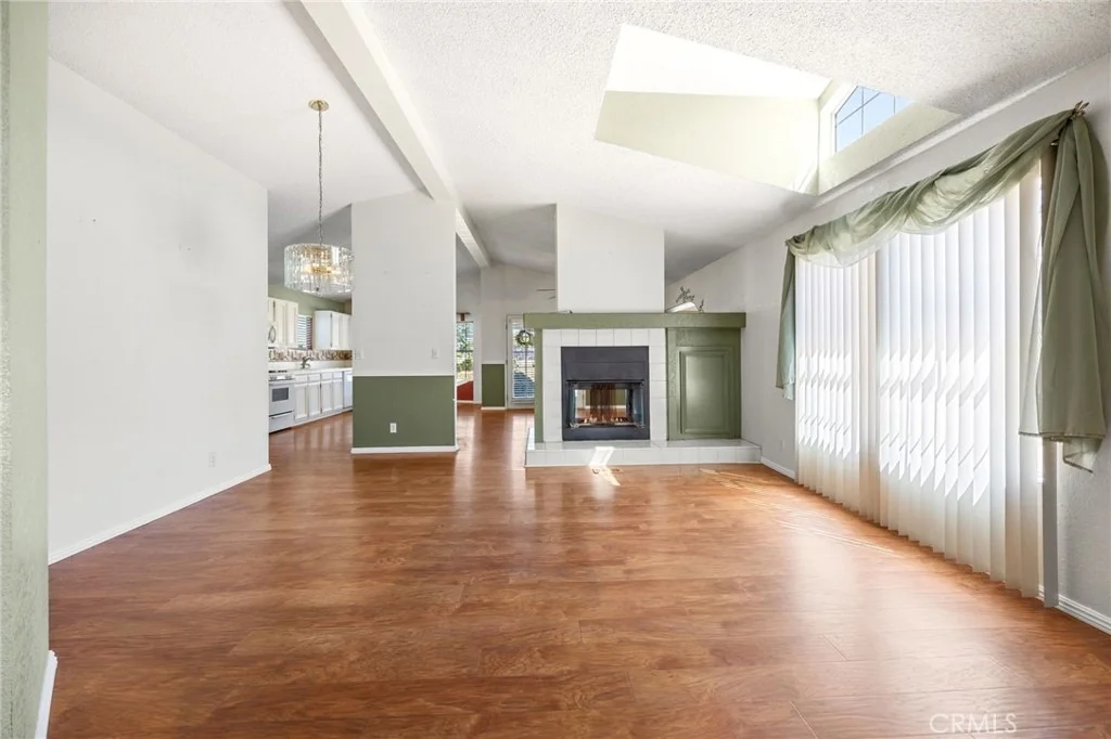 Photo of 2892 Peach Tree