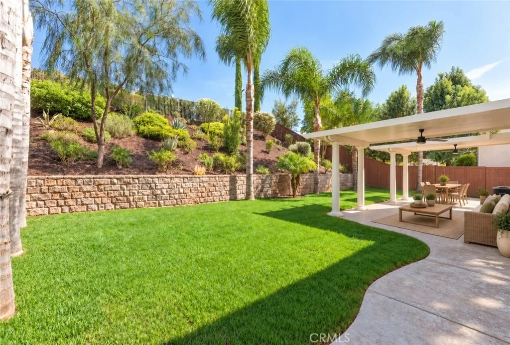 Photo of 45000 Vine Cliff