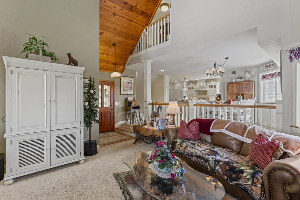 Photo of 692 Zurich Drive