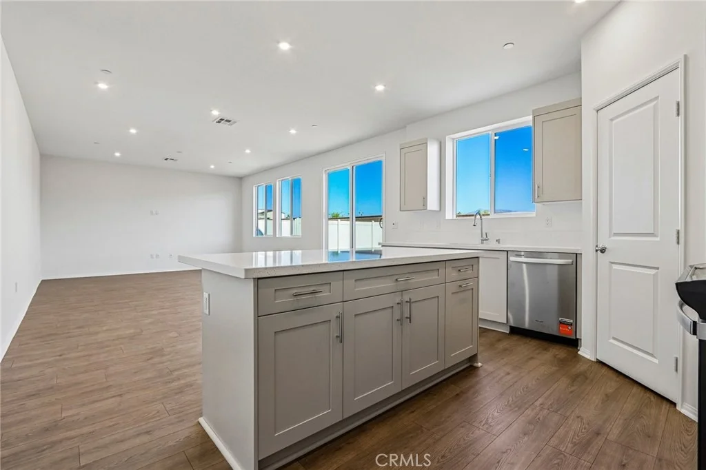 Photo of 27207 Stardust Avenue