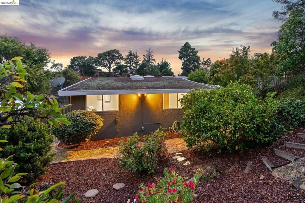 Photo of 7820 Potrero Ave