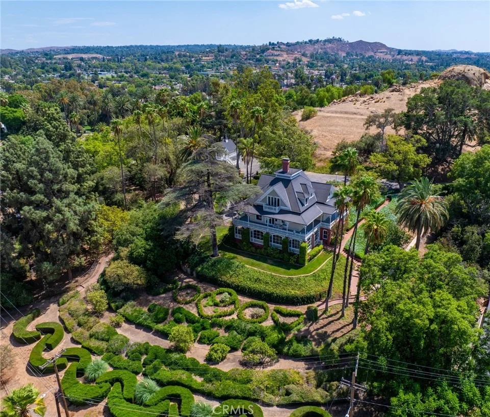 Photo of 2812 Ivy