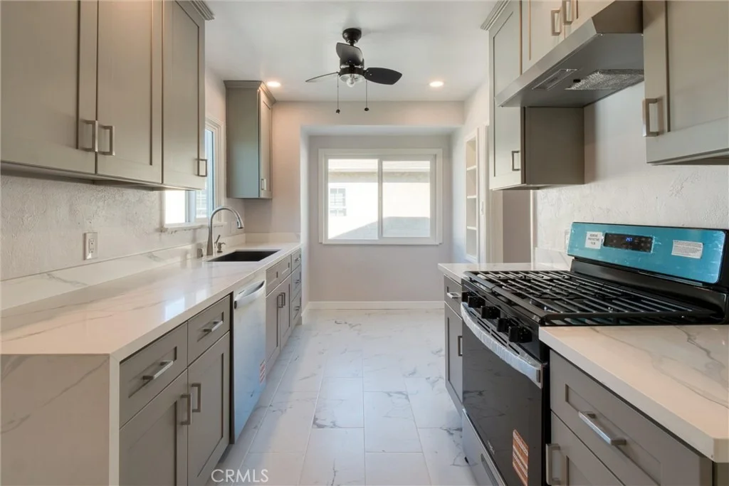 Photo of 8237 Arnett
