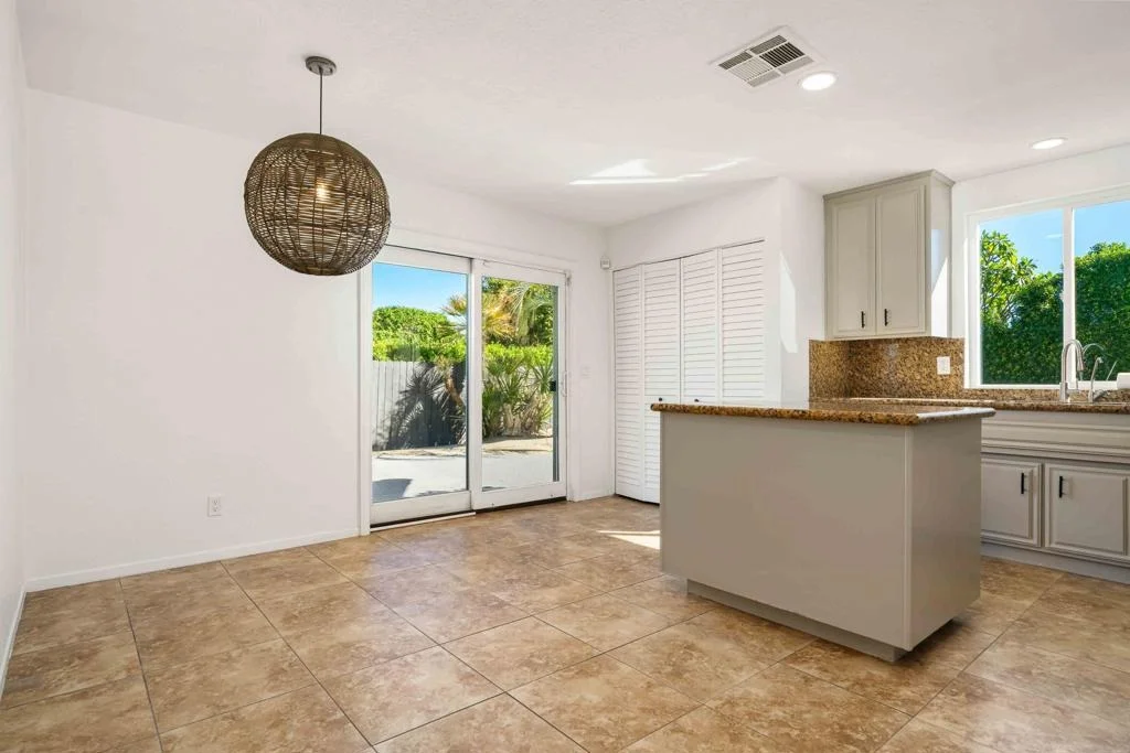 Photo of 42350 May Pen Road