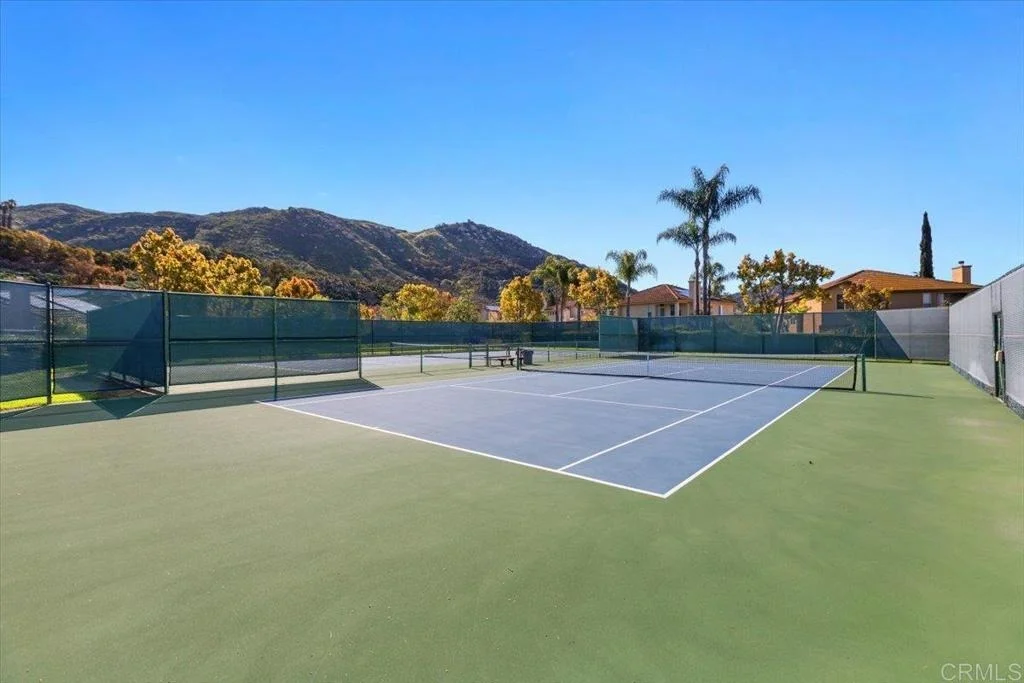 Photo of 4972 Lake Shore Court