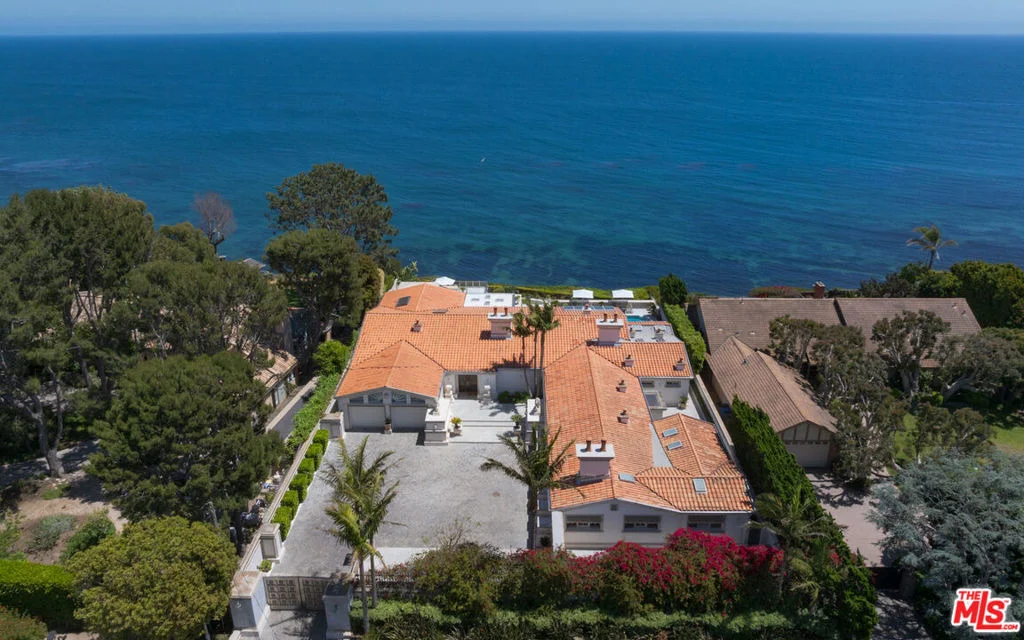 Photo of 29000 Cliffside Drive