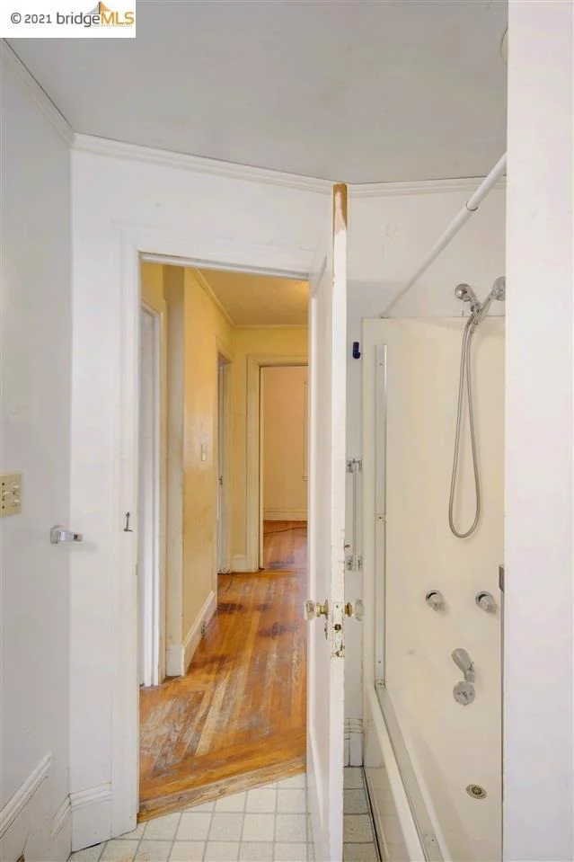 Photo of 877 Alma Pl