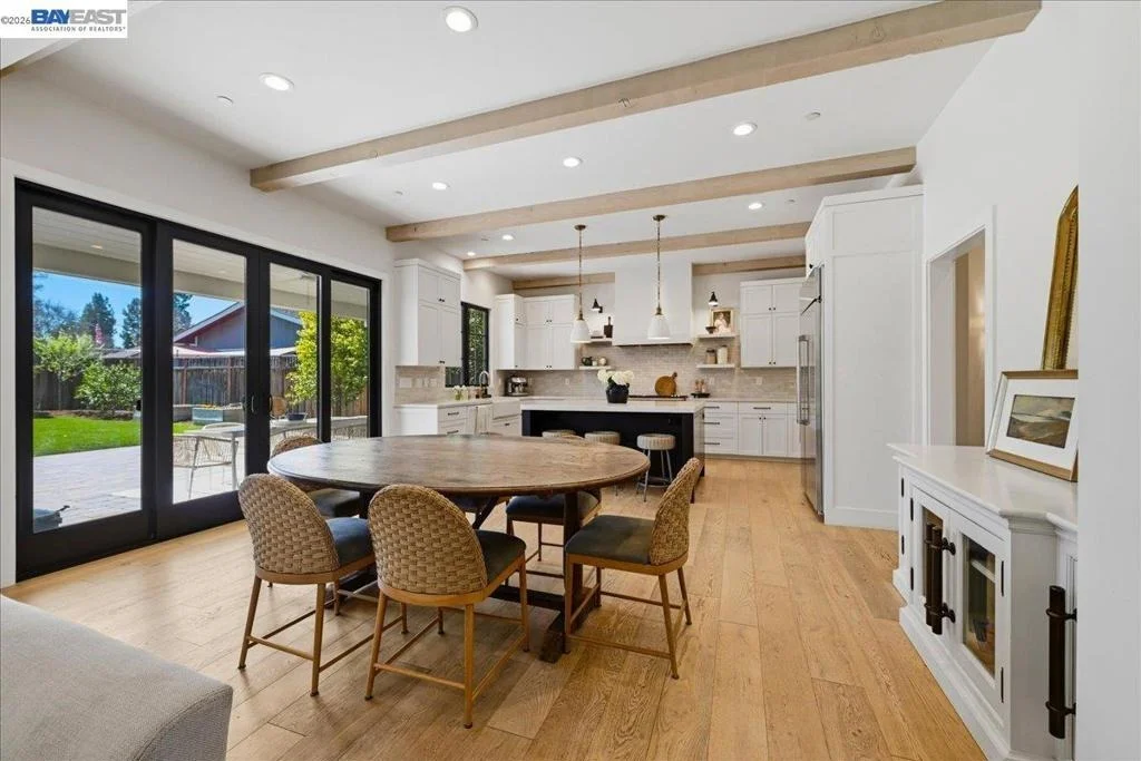 Photo of 3550 Vine St
