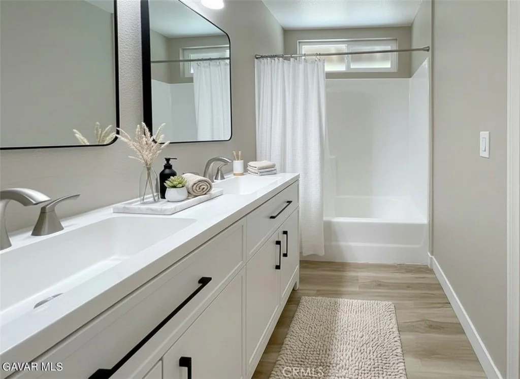 Photo of 43856 Windsor Place