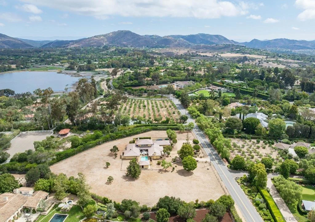 Photo of 6358 Lago Lindo