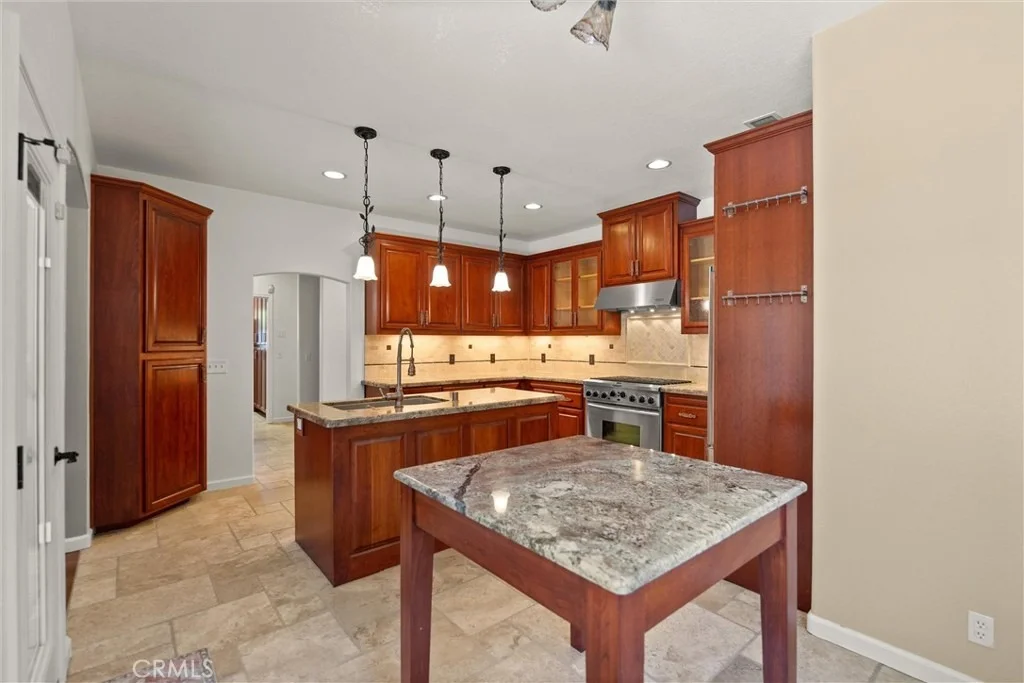 Photo of 1150 Watts Estates