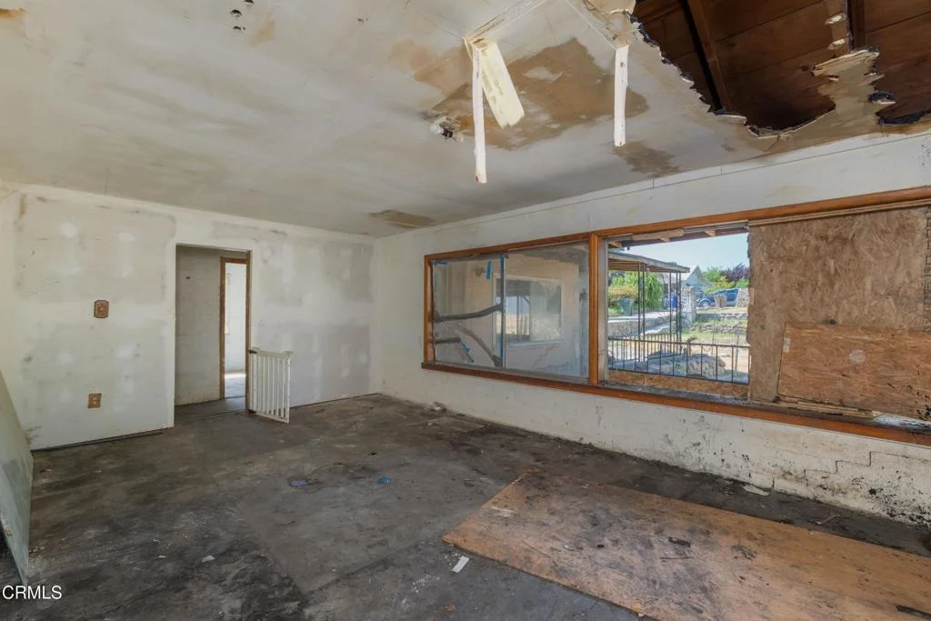 Photo of 3035 Lake Street