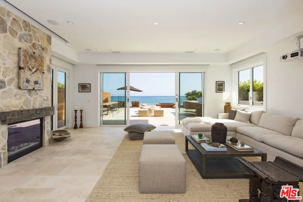 Photo of 23812 Malibu Road