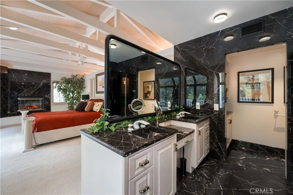 Photo of 12023 Laurel Lane