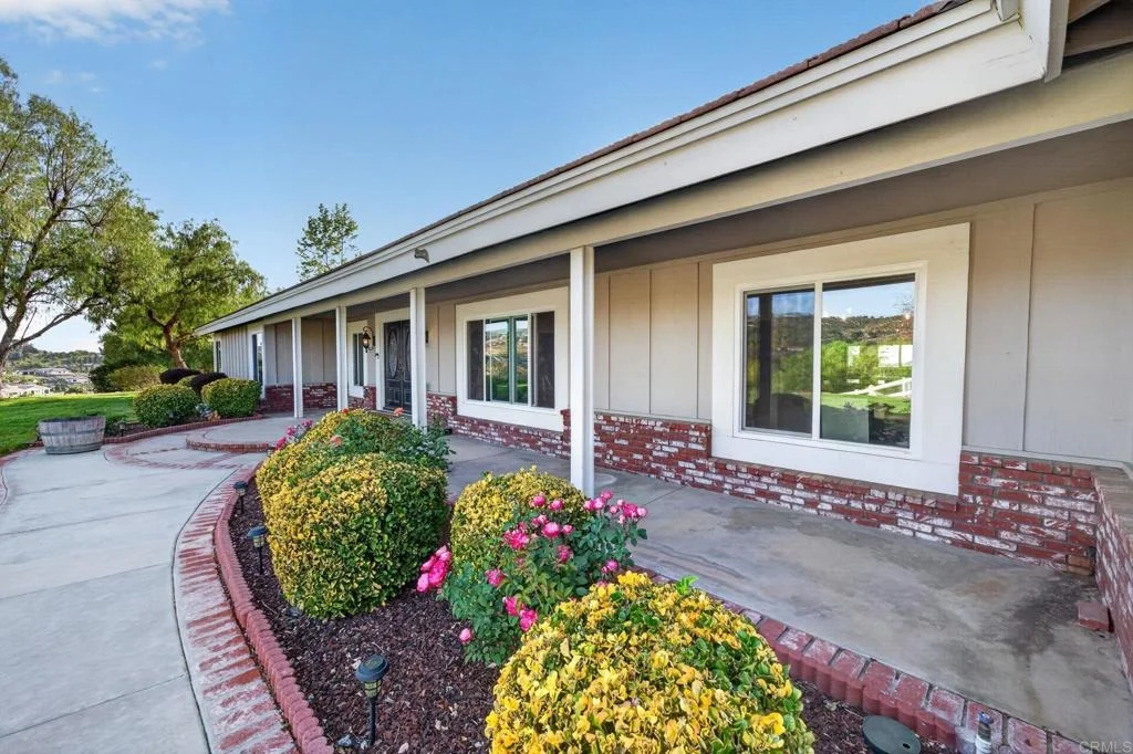 Photo of 40225 Lucero Drive