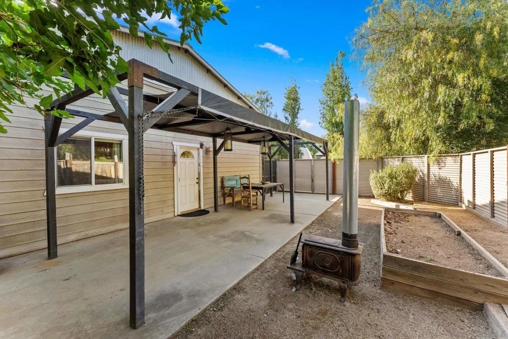 Photo of 20751 Sutherland Dam Road