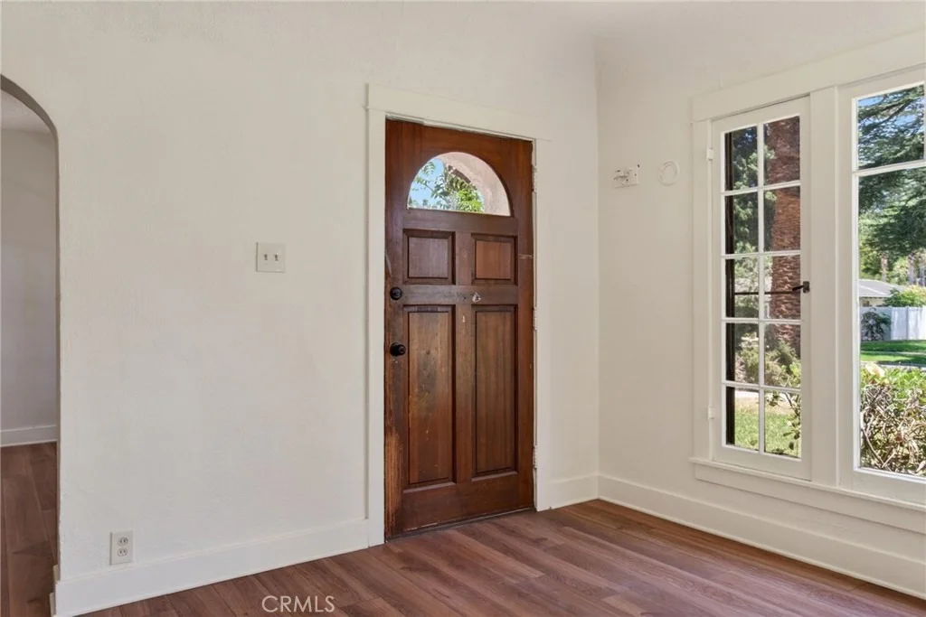 Photo of 3956 Beechwood