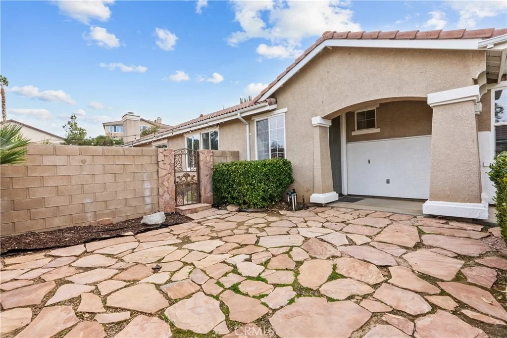 Photo of 39926 Meadowcrest Way