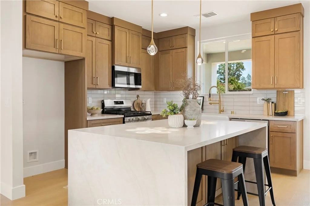 Photo of 5850 Sawmill Road