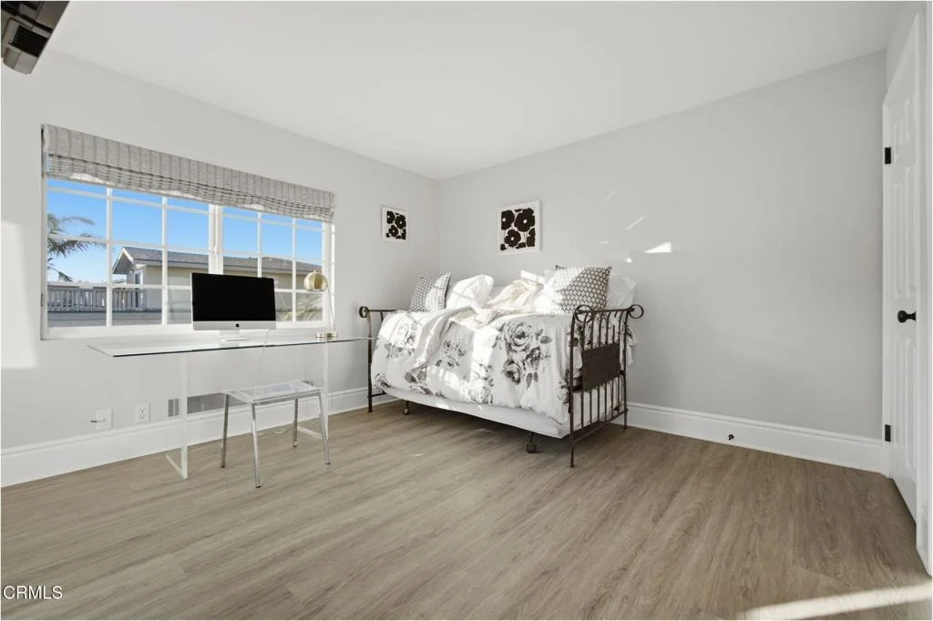 Photo of 1410 Marine Way