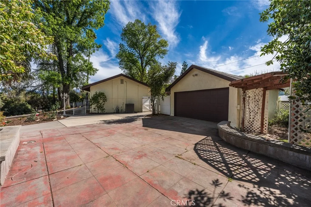 Photo of 120 Franklin Avenue